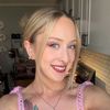 chloelaken