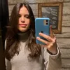 ella_manu