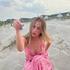 carolinemcd