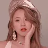 chaeyoungs.left_foot