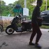dyu261svdmmi