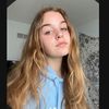 caroline_r05
