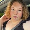 chloe__dennis