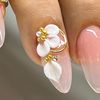 Glorious.nails.studio