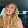 holleynicole