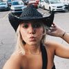 blonde.kj