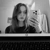 lauralngxx