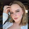 bella.francis_