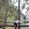 jes_alone12