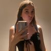 oliviaprice_