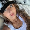 vickilewis22