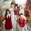 Thuý lực family