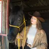 ayla_degrieck24
