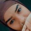 queen..roomi1