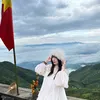 Choi bé