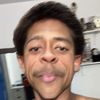 un_negro_alto