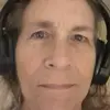 lefty_left_debi