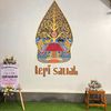 Tepi sawah Resto & Villa