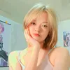 nguyen_thuy_69