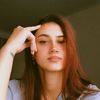 _brown_eyes_brunette
