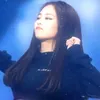 clara_pinky_