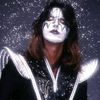 unmasked_guitarist