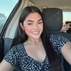 emmely_gomez