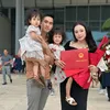 Gia Đình Nhà Trứng