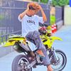 leon_____boy