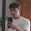 hugo_b00
