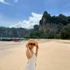 sunny_tourguide