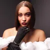 ellen_aquiino