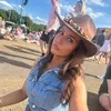 nicoleradzan1