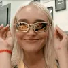 debochada_debochadinha