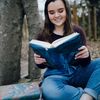 kynnabugs_bookshelf