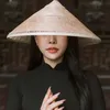Cô Thợ Hát
