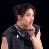hyunjin_is_182cm_tall