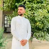 9m250