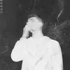 𝐌.
