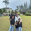 farahd3byputri