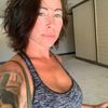 ellie_hollyshit