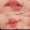 dy1uykxs4otr