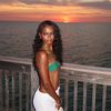 thealexismonee