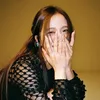 jen_bla1kpink