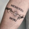 1momentomori086