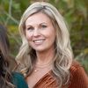 average.mom.next.door