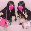 ひ  な
