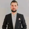 الإعلامي مروان خالد