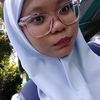thegirl_ingreen