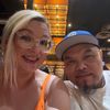 209mom_nextdoor